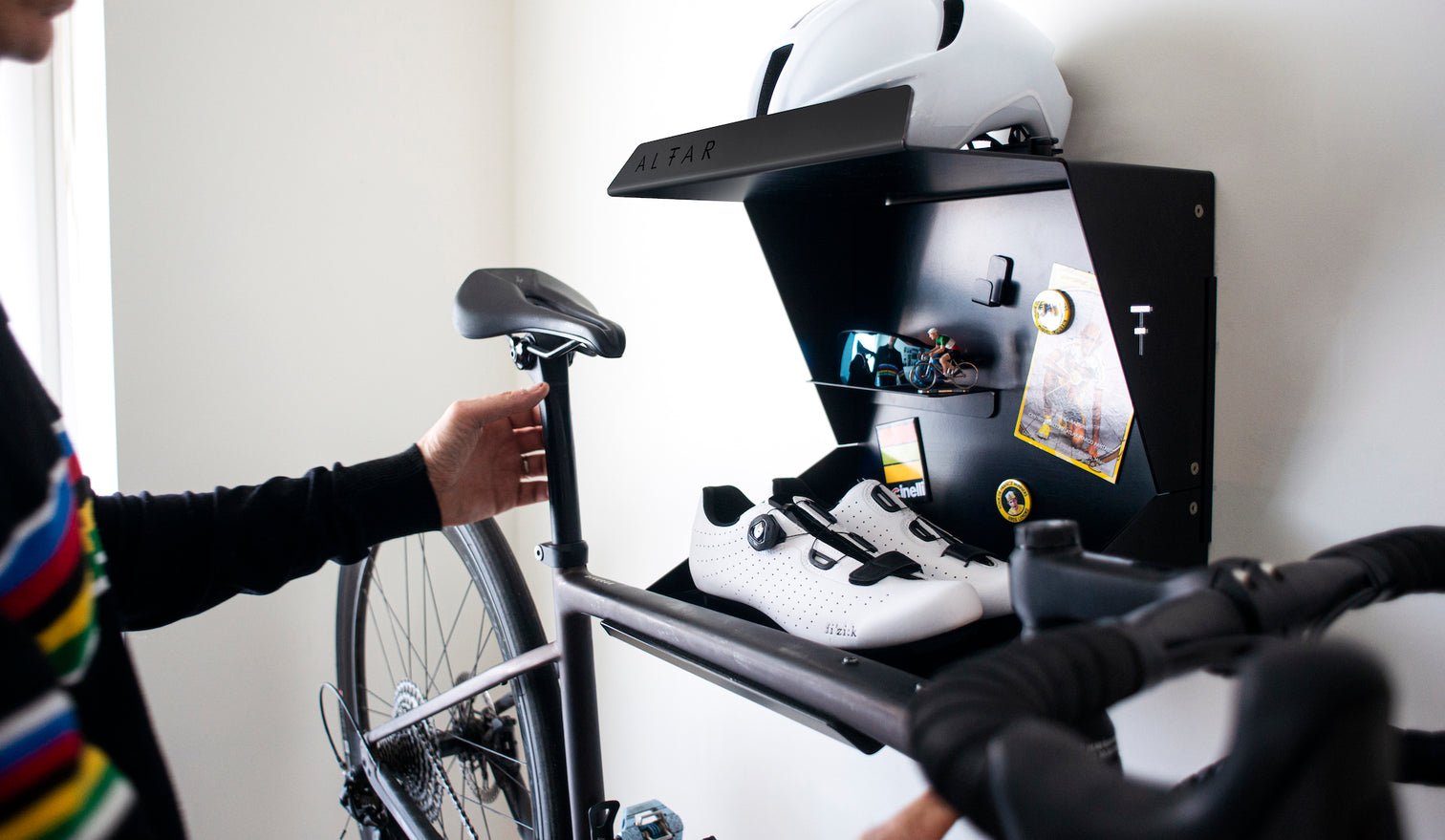 Bicycle Helmet Storage Ideas: Smart & Stylish Solutions